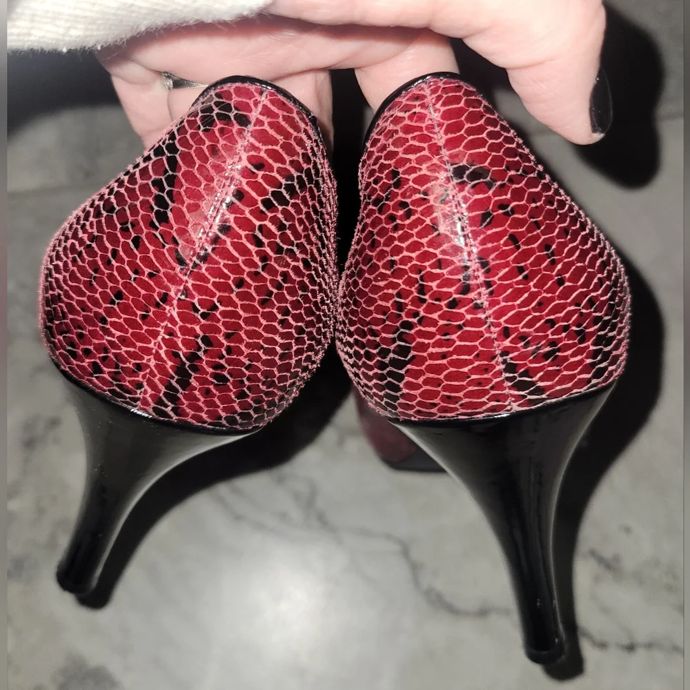 Preview International Leather‎ Red Black Snakeskin Peep Toe Heels Sz 11